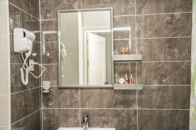 Tek Büyük Yataklı Oda