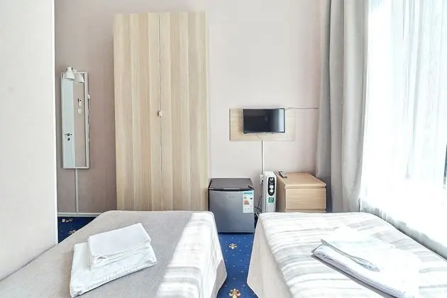 Comfort Tek Büyük veya İki Ayrı Yataklı Oda