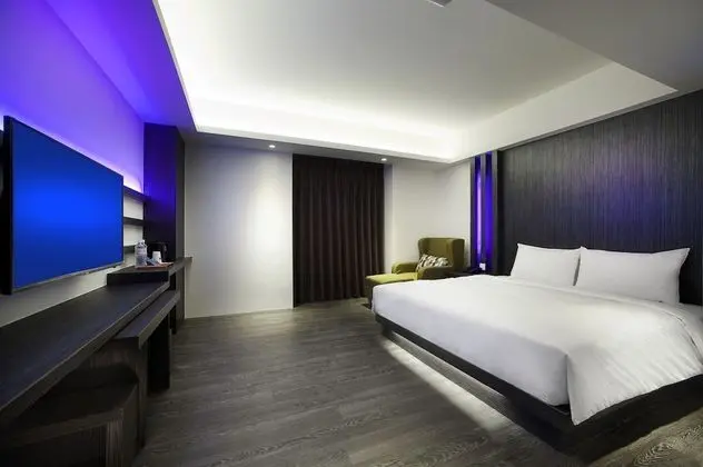 Deluxe Tek Büyük Yataklı Oda