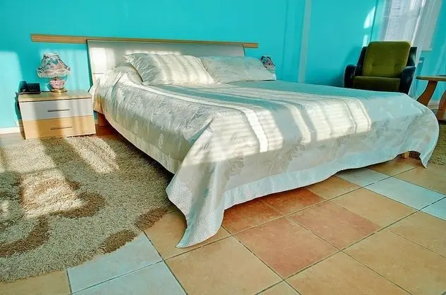 Comfort Tek Büyük Yataklı Oda