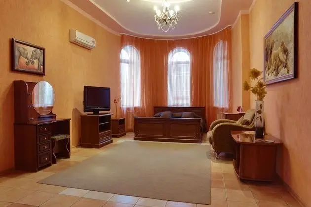 Comfort Tek Büyük Yataklı Oda