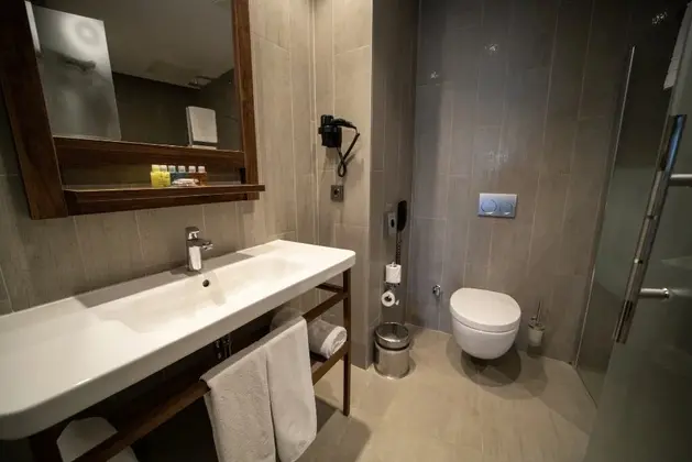 Jakuzili Suite Oda
