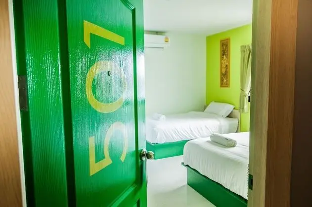 Triple Luck Room