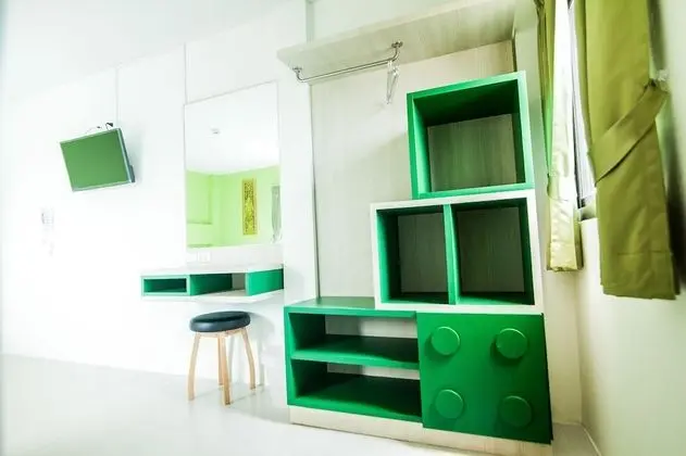 Triple Luck Room