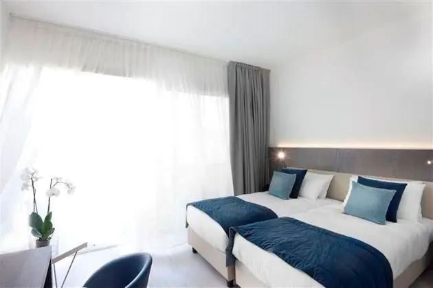 Deluxe Tek Büyük veya İki Ayrı Yataklı Oda