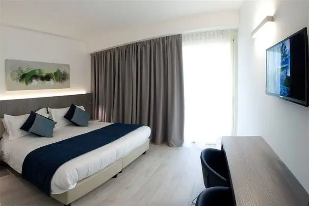 Deluxe Tek Büyük veya İki Ayrı Yataklı Oda