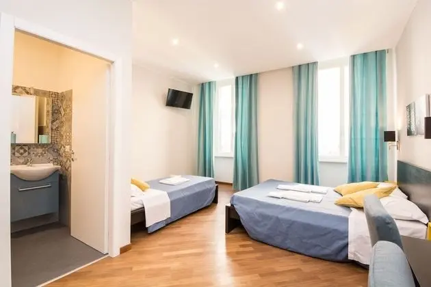 Comfort Üç Kişilik Oda, Banyolu/Duşlu