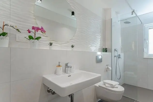 Deluxe Tek Büyük veya İki Ayrı Yataklı Oda, Balkon, Bahçe Manzaralı (3)
