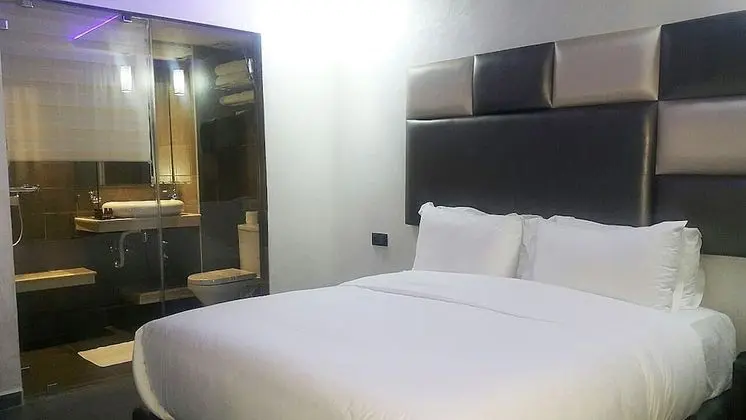 Superior Tek Büyük Yataklı Oda