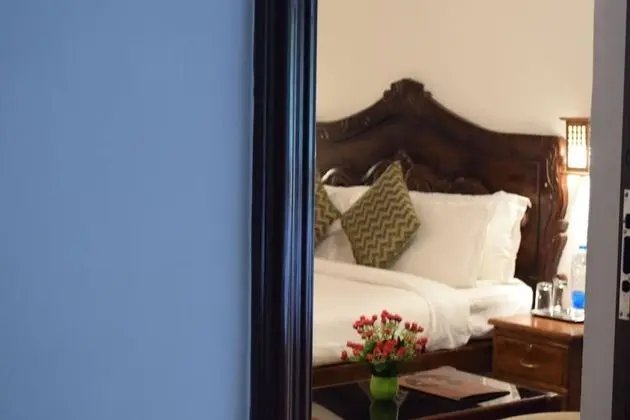 Deluxe Tek Büyük Yataklı Oda, Bahçe Manzaralı