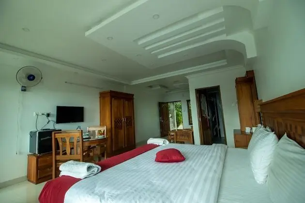 Deluxe Tek Büyük Yataklı Oda, Bahçe Manzaralı