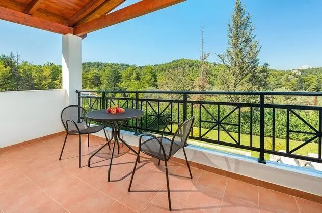 Villa (for six people)