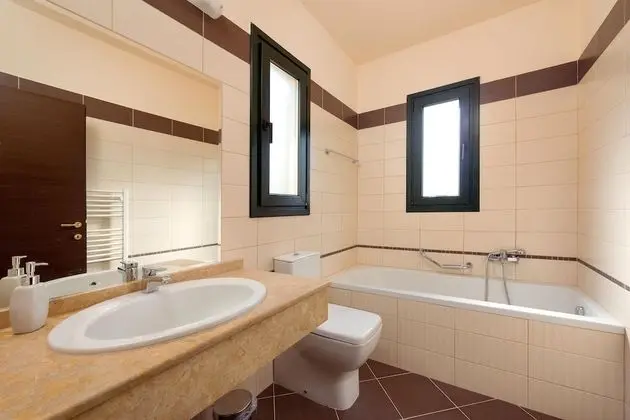 Villa (for six people)