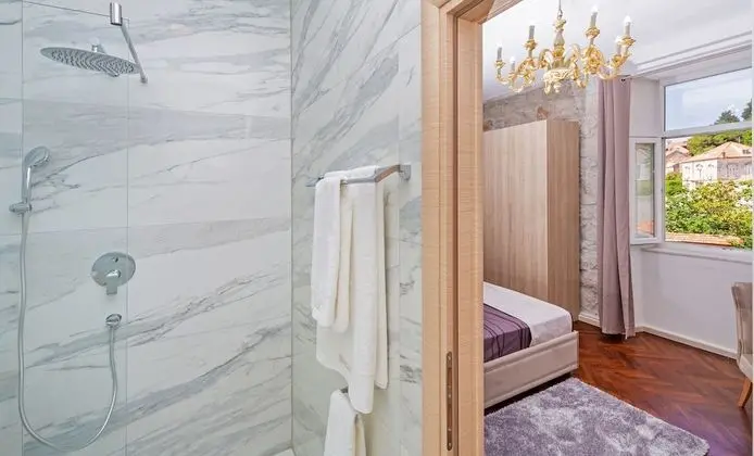 Deluxe Tek Büyük Yataklı Oda, Deniz Manzaralı