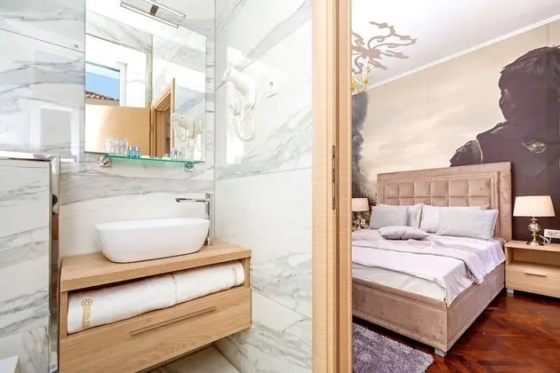 Deluxe Tek Büyük Yataklı Oda, Deniz Manzaralı