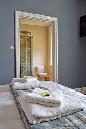 Deluxe Tek Büyük Yataklı Oda, Banyolu/Duşlu