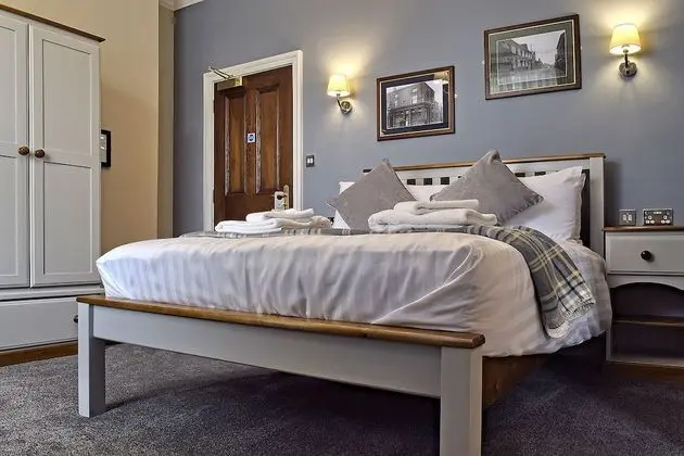 Deluxe Tek Büyük Yataklı Oda, Banyolu/Duşlu
