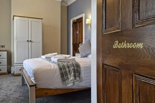 Deluxe Tek Büyük Yataklı Oda, Banyolu/Duşlu