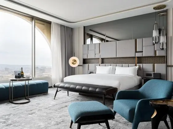 Deluxe Tek Büyük Yataklı Oda