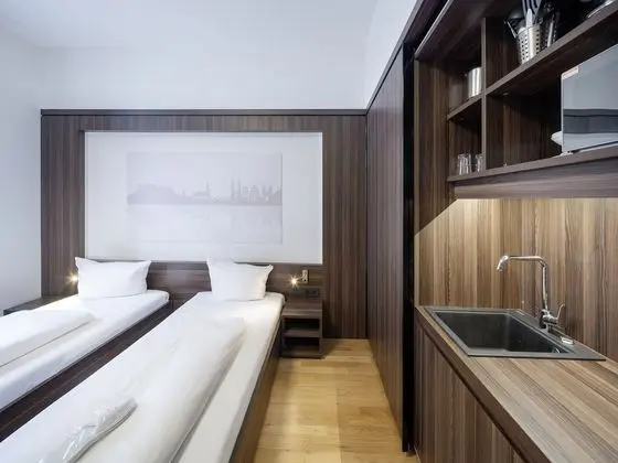 Basic Tek Büyük veya İki Ayrı Yataklı Oda, Balkon