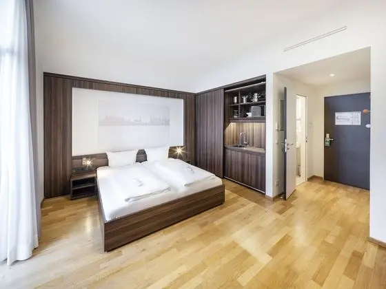 Comfort Tek Büyük Yataklı Oda