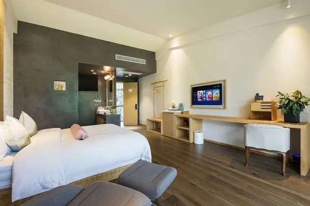 Exclusive Tek Büyük Yataklı Oda