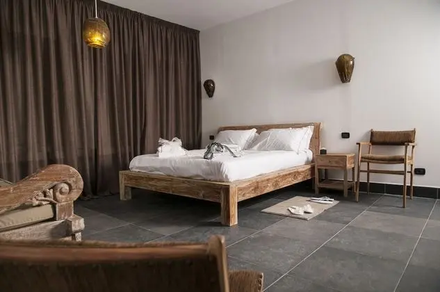 Tek Büyük Yataklı Oda