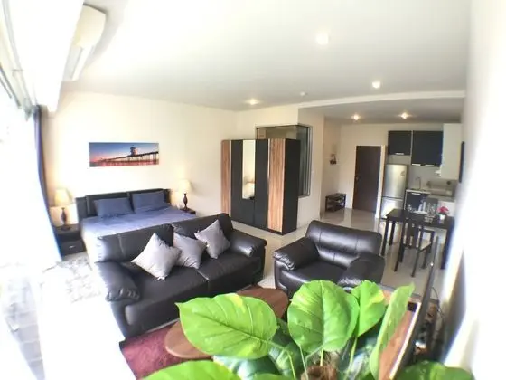 Deluxe Studio
