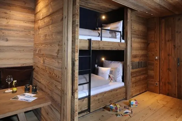 Family Suite, Balcony, Mountain View, Fireplace