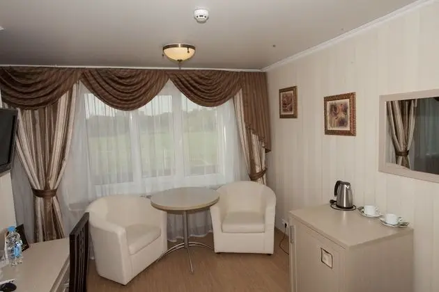 Deluxe Tek Büyük Yataklı Oda