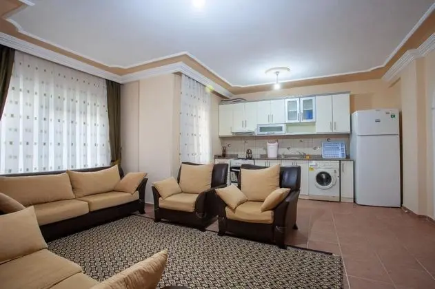 2+1 Daire, Bahçe Manzaralı, Havuzlu