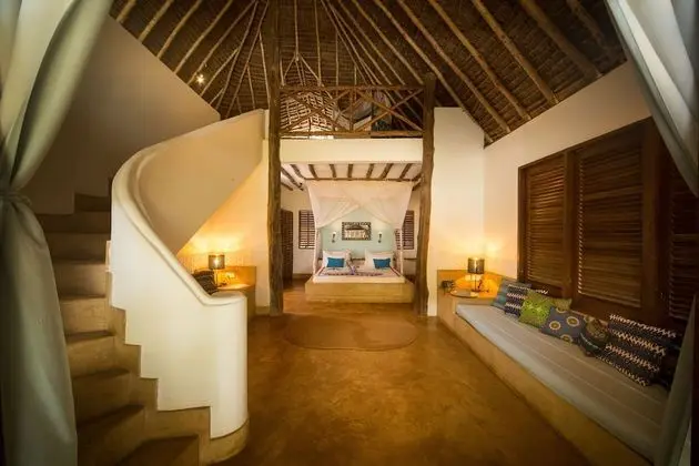 Bungalov, Havuz Manzaralı
