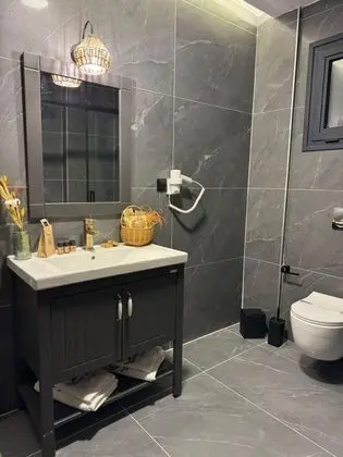 Standart Oda, Havuz ve Bahçe Manzaralı, 1. Kat