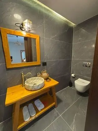 Standart Oda, Havuz ve Bahçe Manzaralı, 1. Kat