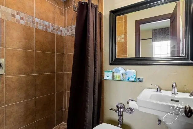 Historic King Suite