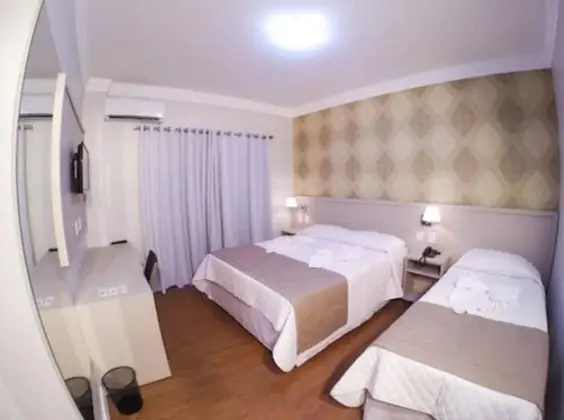 Deluxe Üç Kişilik Oda