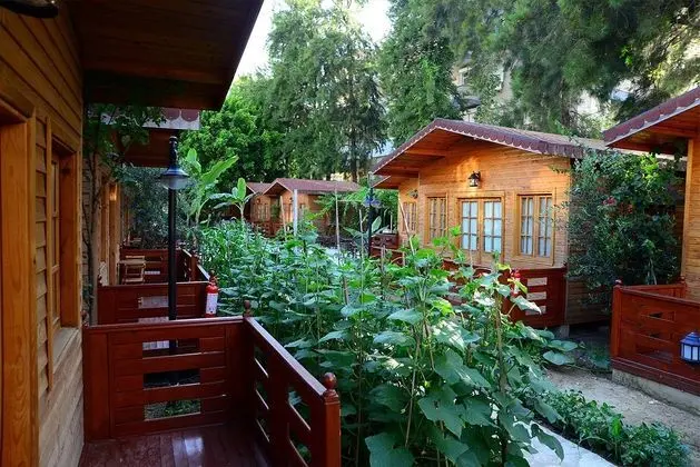 Bungalow,Bahçe Manzaralı,Bahçeli