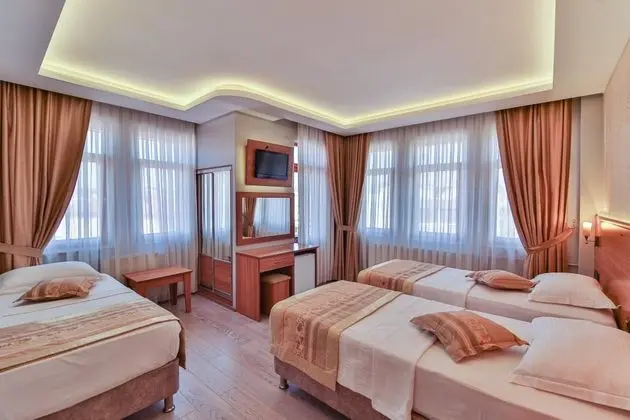 Triple, Şehir Manzaralı