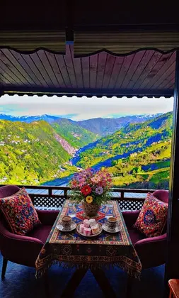 Jakuzili Balayı Odası, Dere ve Orman Manzaralı, Jakuzili ve Balkonlu