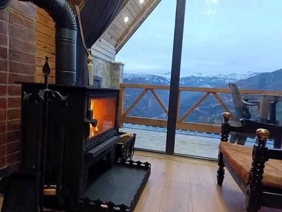 Jakuzili Bungalow , Dere ve Orman Manzaralı, Jakuzili ve Balkonlu