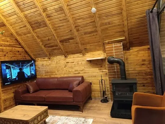 Jakuzili Bungalow , Dere ve Orman Manzaralı, Jakuzili ve Balkonlu