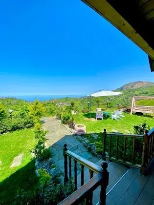 Dağ Evi 1+1, Deniz ve Dağ Manzaralı, Şömineli