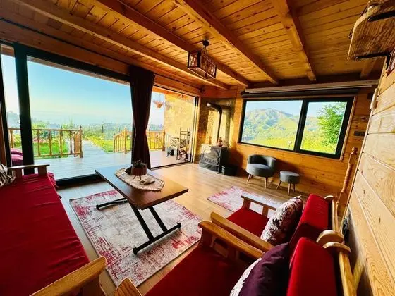 Dağ Evi 1+1, Deniz ve Dağ Manzaralı, Şömineli