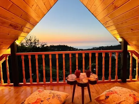 Dağ Evi, Deniz ve Dağ Manzaralı, Şömineli