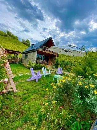 Dağ Evi, Deniz ve Dağ Manzaralı, Şömineli
