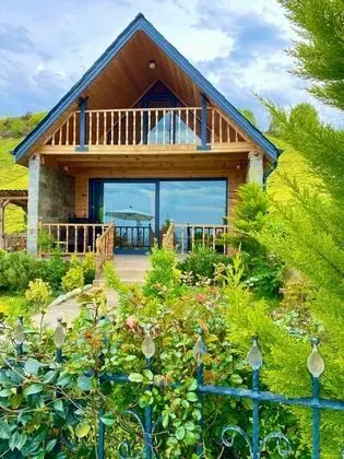 Dağ Evi, Deniz ve Dağ Manzaralı, Şömineli