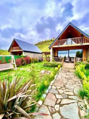 Dağ Evi, Deniz ve Dağ Manzaralı, Şömineli