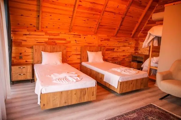 Bungalow, Deniz veya Bahçe Manzaralı, Balkonlu