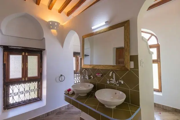 Superior Apart Daire, 2 Yatak Odası, Mutfak, Havuz Manzaralı (Apartment 757)