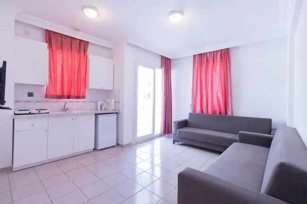 Apart Oda, Kara Manzaralı, Balkonlu